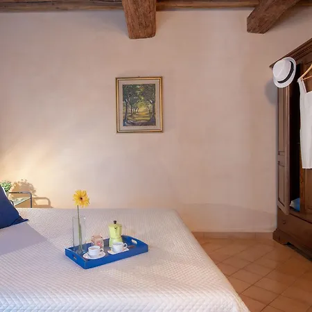 Il Borghetto Apartment *